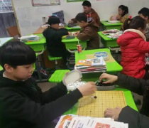多元化的投入机制丰富课间15分钟的活动类型激发学生的活动热情