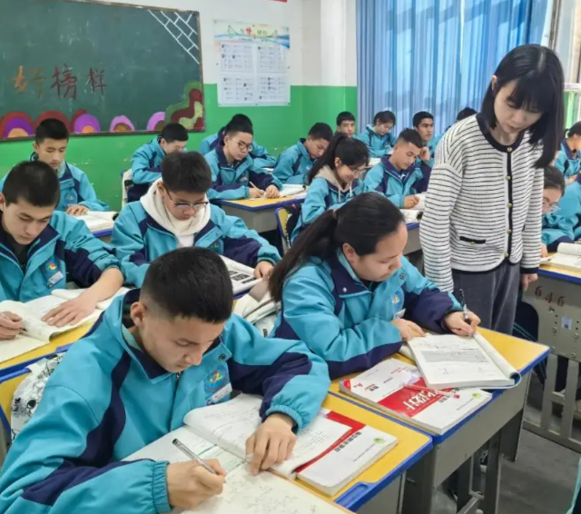 激发学生学习爱好让教育内容具体有形可感可知讲堂更有温度